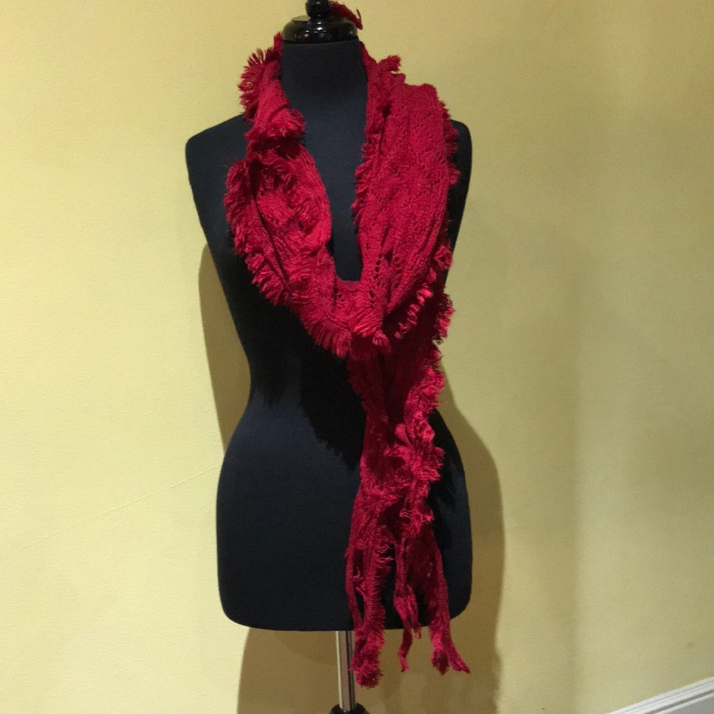 Scarf with fringe